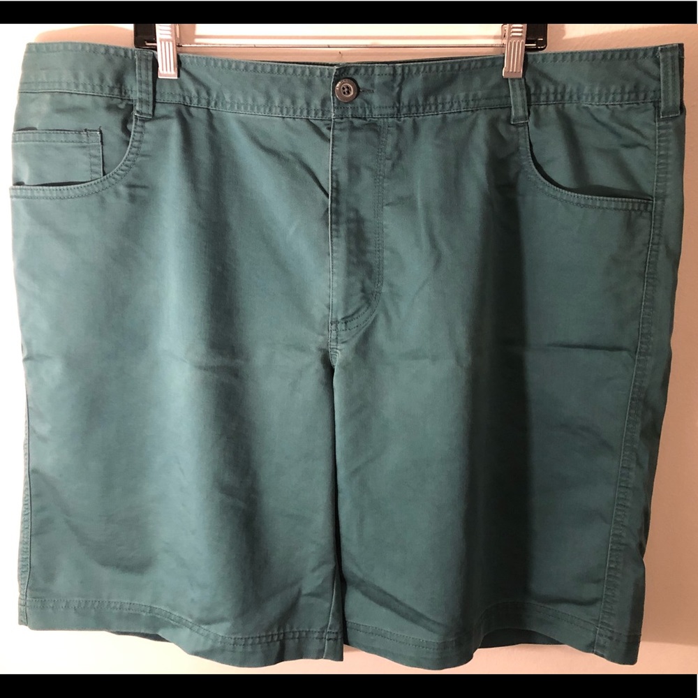 Columbia Men’s shorts